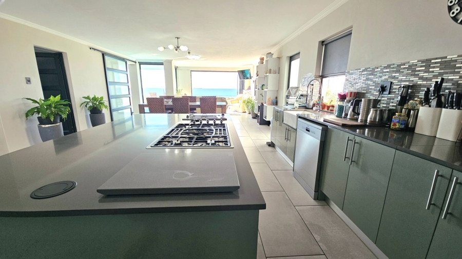 5 Bedroom Property for Sale in Sandy Point Beach Estate Western Cape